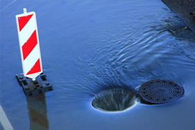 04024159 geöffneter Schacht ©panthermedia.net photographieundmehr