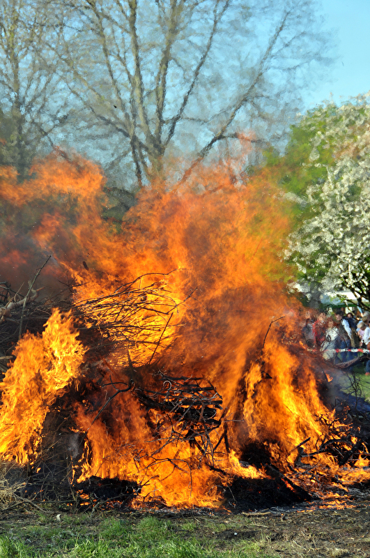 Feuer, Osterfeuer, Ostern